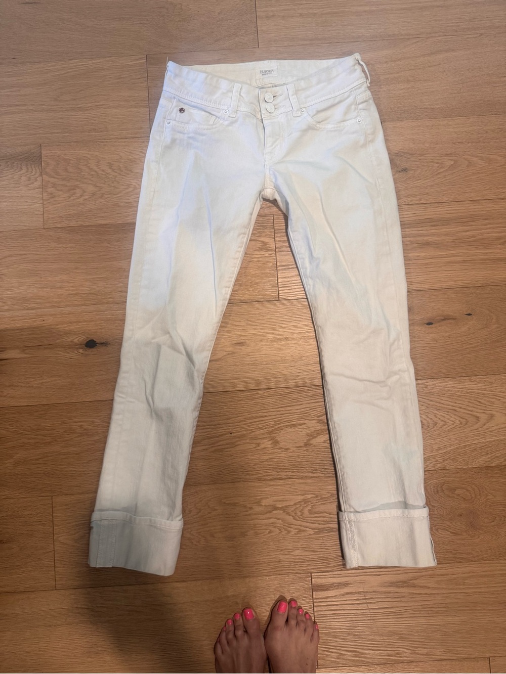 Hudson Jeans White Cropped Ankle Jeans “Ginny”